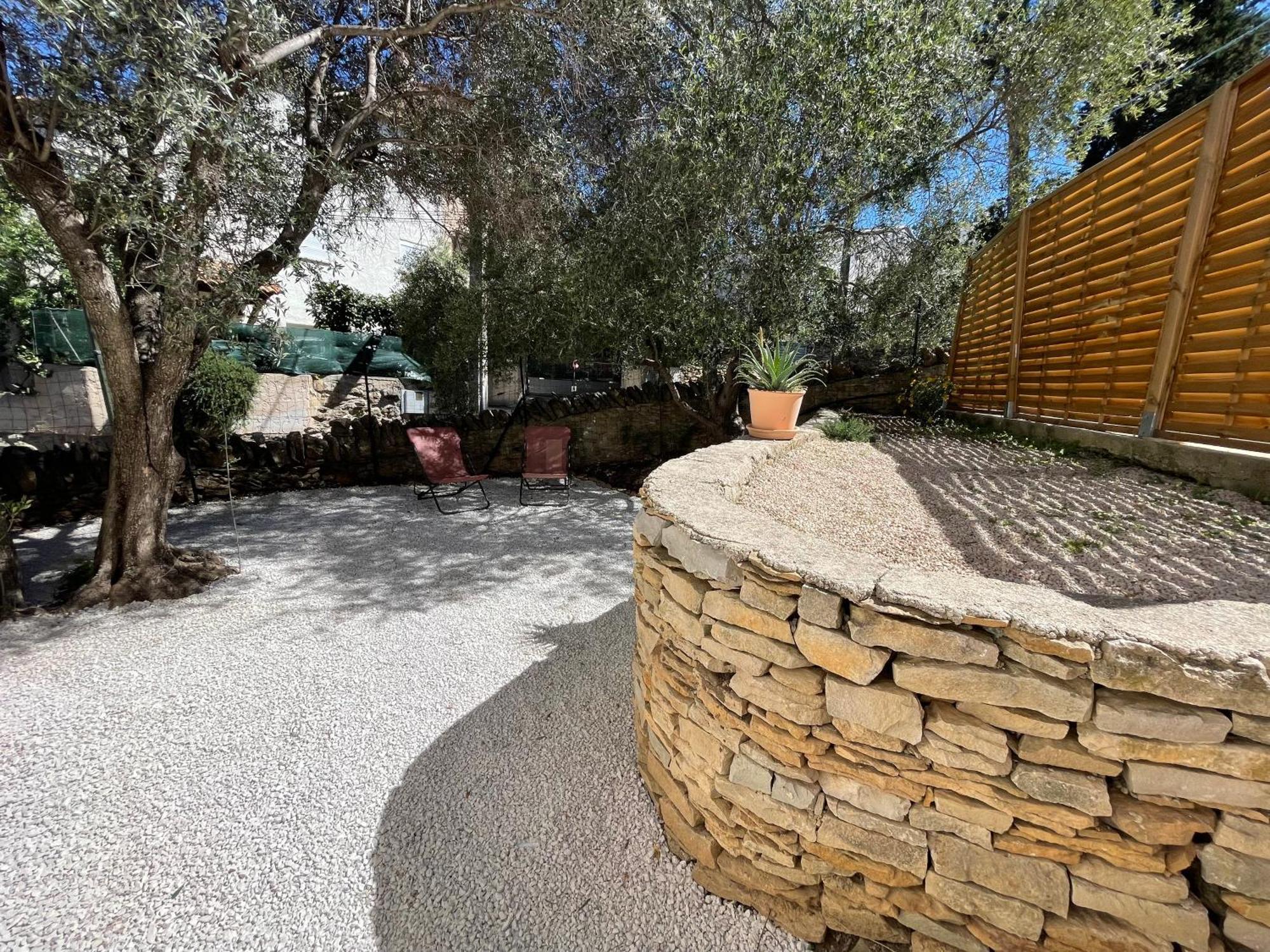 Maison Au Calme Avec Jardin Et Parking, Proche De Tout ! Villa La Ciotat Luaran gambar