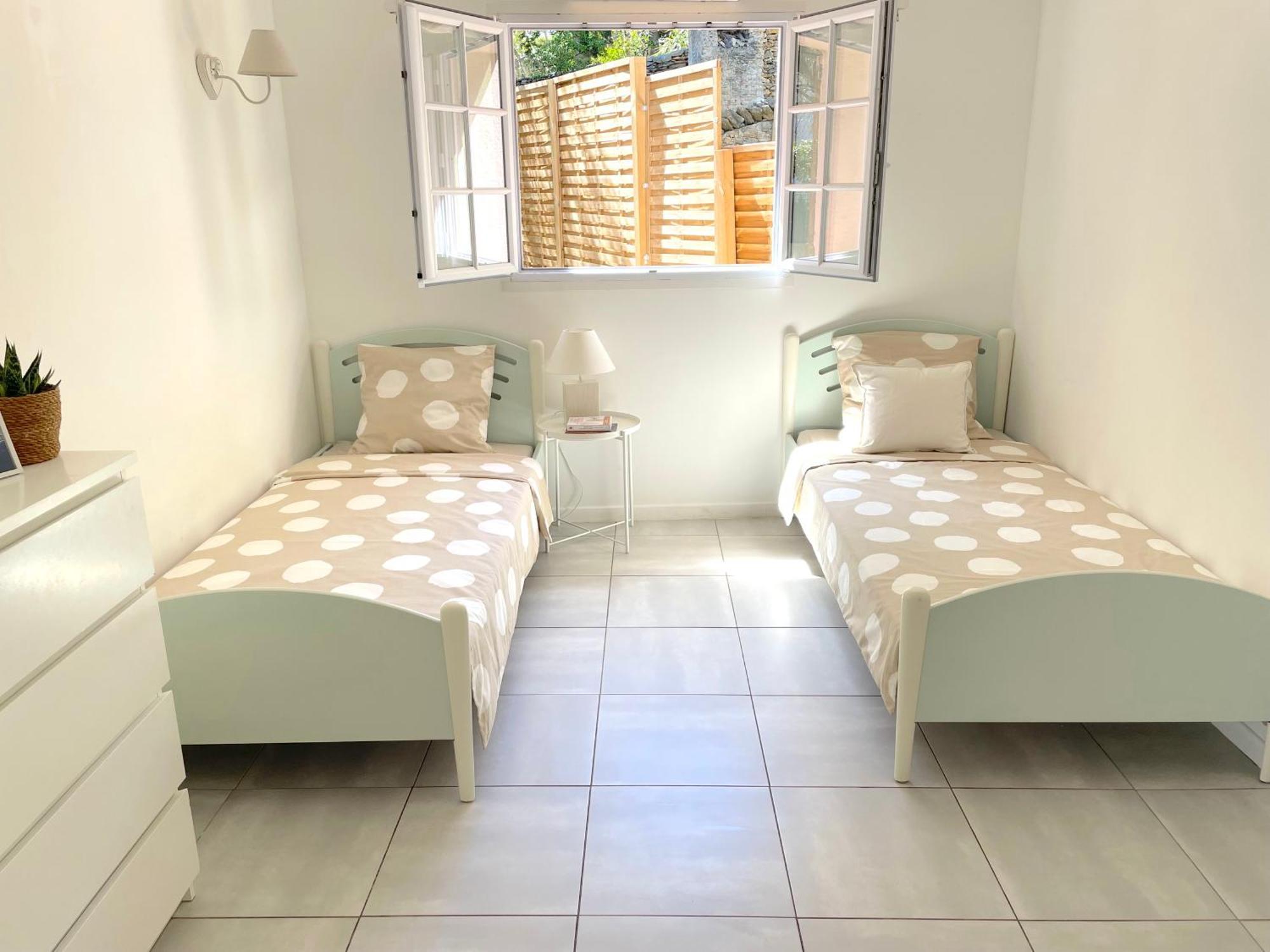 Maison Au Calme Avec Jardin Et Parking, Proche De Tout ! Villa La Ciotat Luaran gambar