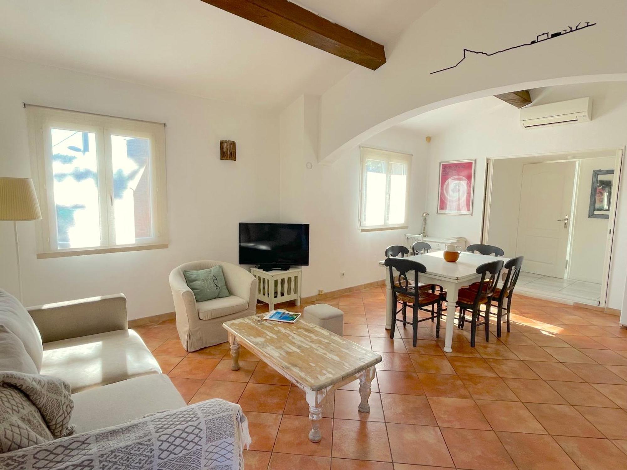 Maison Au Calme Avec Jardin Et Parking, Proche De Tout ! Villa La Ciotat Luaran gambar